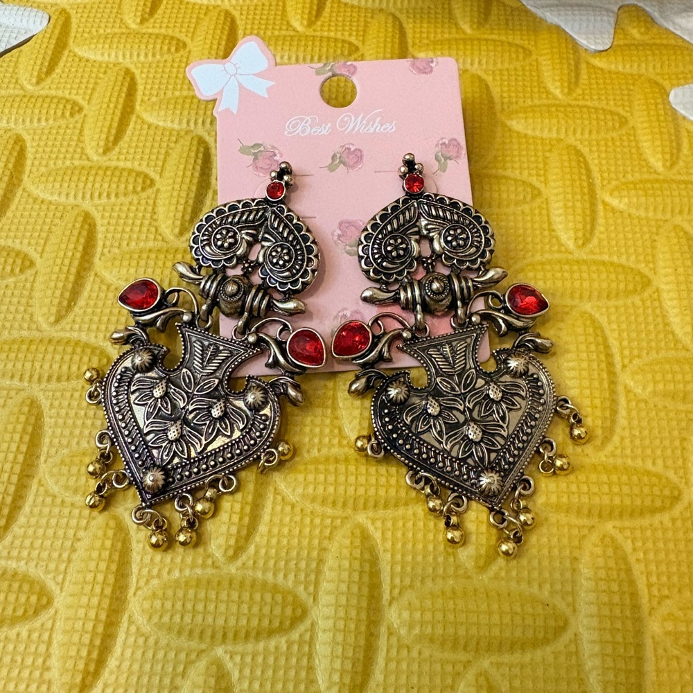 Gold and Red Heart vintage Earrings